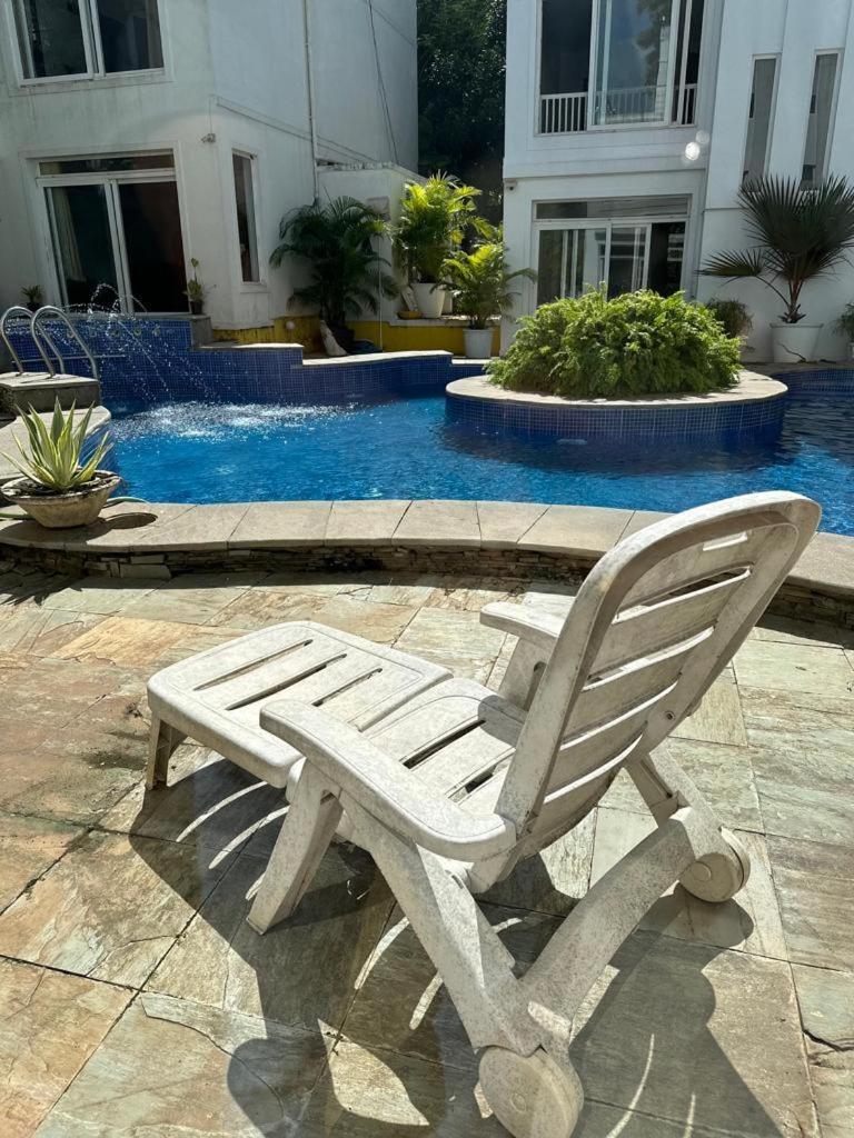 Villa M - Jia 4 Candolim Goa 3Bhk, Pool Facing, Near Beach, Free Breakfast, Free Wifi And Prime Location Aguada Exterior photo